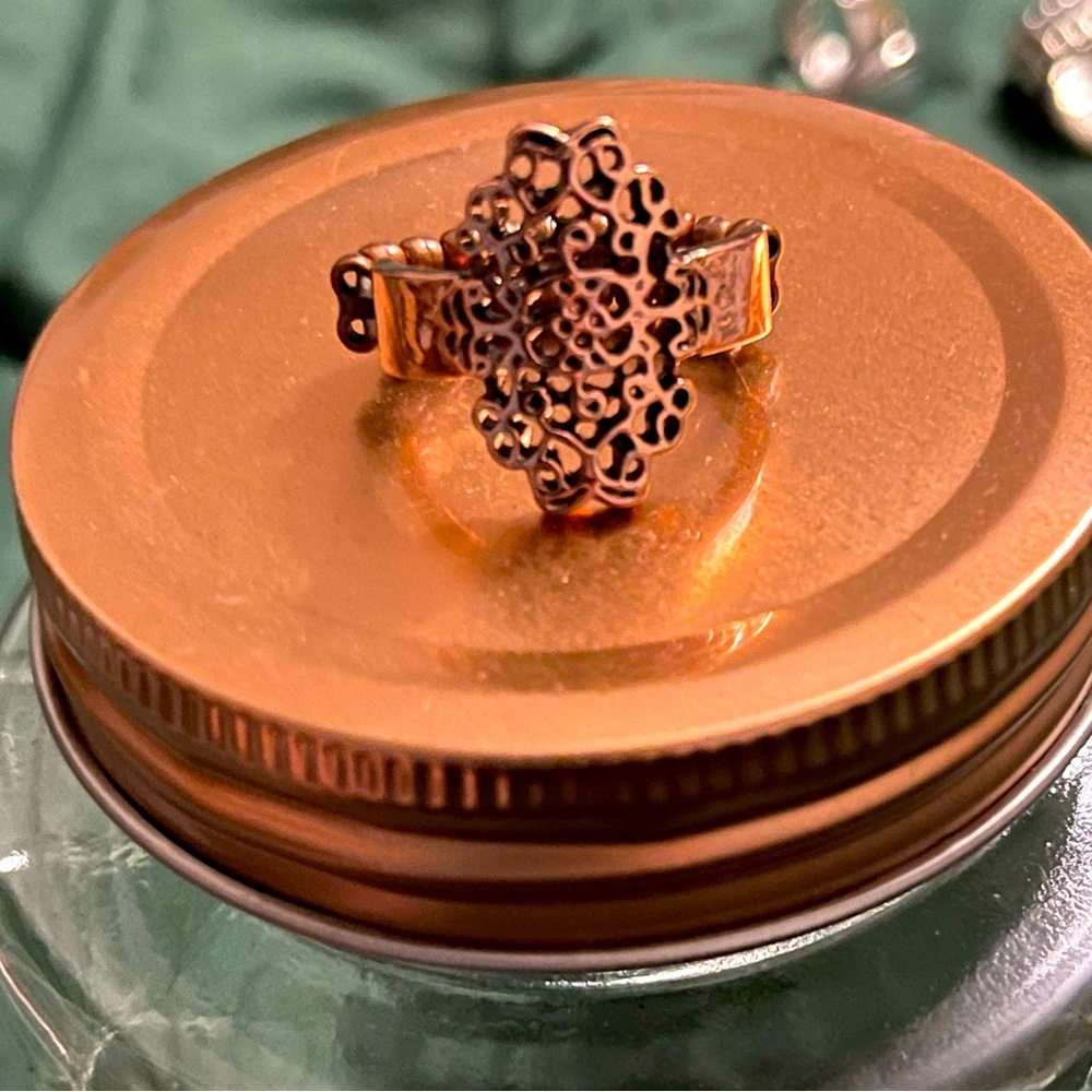 Paparazzi Rings- Stretchable band
All paparazzi Jewelry- 3 for $10